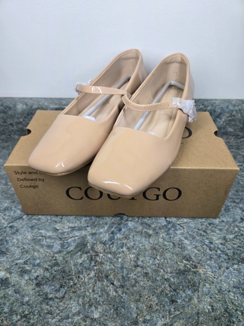Coutgo Women’s Mary Jane Flats Khaki Square Toe Ballet Flats Buckle Strap Retro